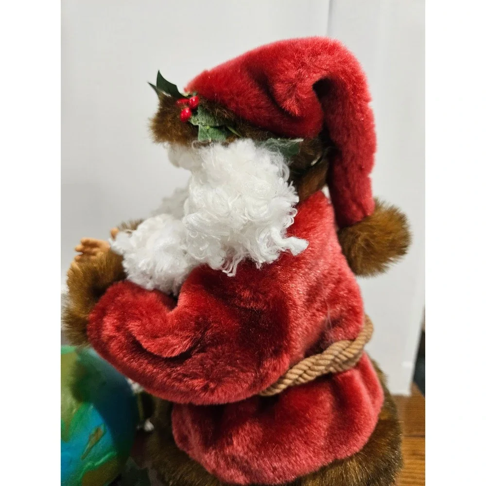Holiday Time Peace on Earth Animated Musical Santa Woodland Forest Animals Boxed